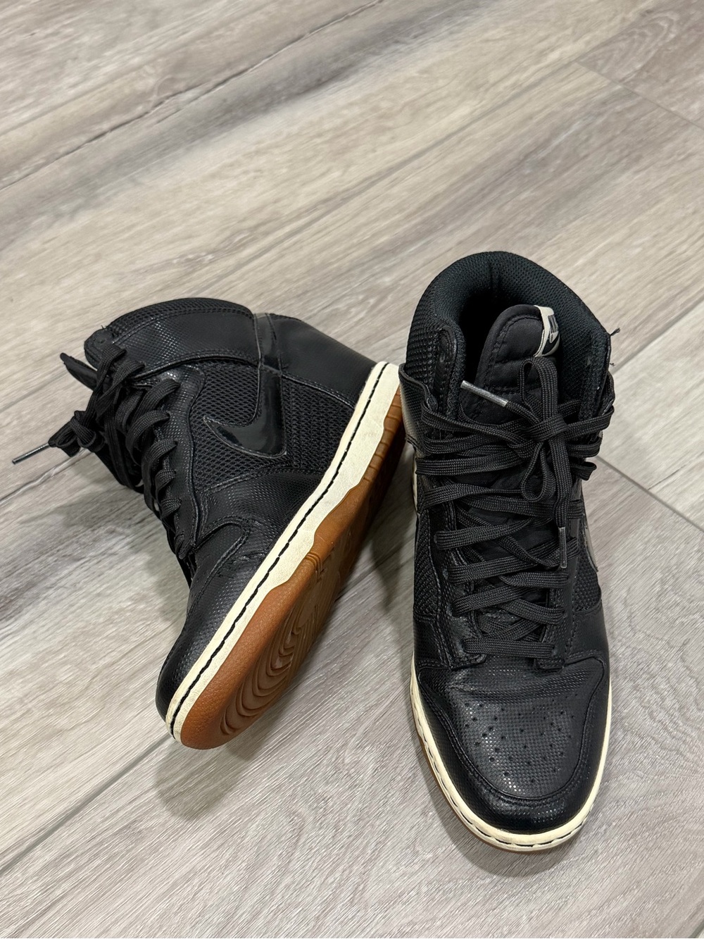 Women’s Nike Dunk Sky Hi Essential Wedge Sneakers in Black Size 8 Rare Style Ni